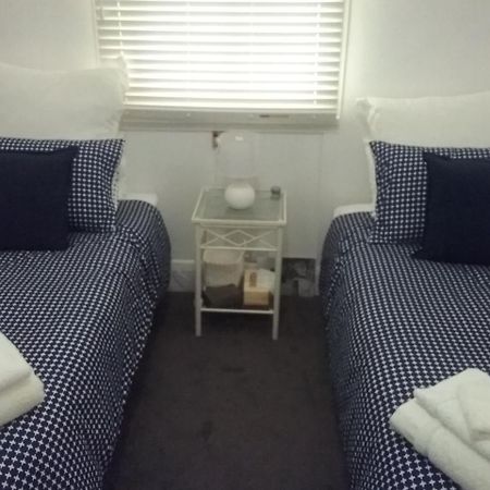Langley Cottage B&B คูนาแบราบรัน ภายนอก รูปภาพ